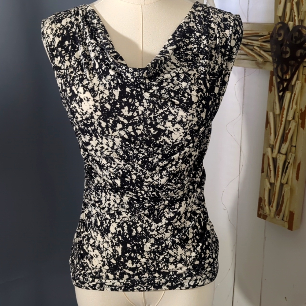 3/$10❣️ANNE TAYLOR Black and White Cowl Neck Sleeveless Top Size Small
